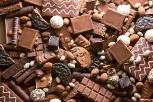 recovery, dark chocolate, bodybuilding, steroid cycle, cocoa flavanols, nitric oxide, vascular health, insulin sensitivity, endothelial function, hypertrophy, strength, gym nutrition, adherence, cravings control, magnesium, theobromine, HDL support, lipid management, blood pressure, antioxidants, performance, lean bulk, cutting phase, post-workout, casein pairing, whey pairing, cocoa nibs, high-cacao, 70–90% cacao, clean calories, micronutrients, mood support, sleep friendly, pump support, compliance, cardiovascular support, omega-3 synergy, fiber synergy, berries pairing, almonds pairing, travel snack, PCT support, epicatechin, collagen support, low sugar, mineral dense, dessert swap, appetite control, lean gains, male lifter, enhanced training